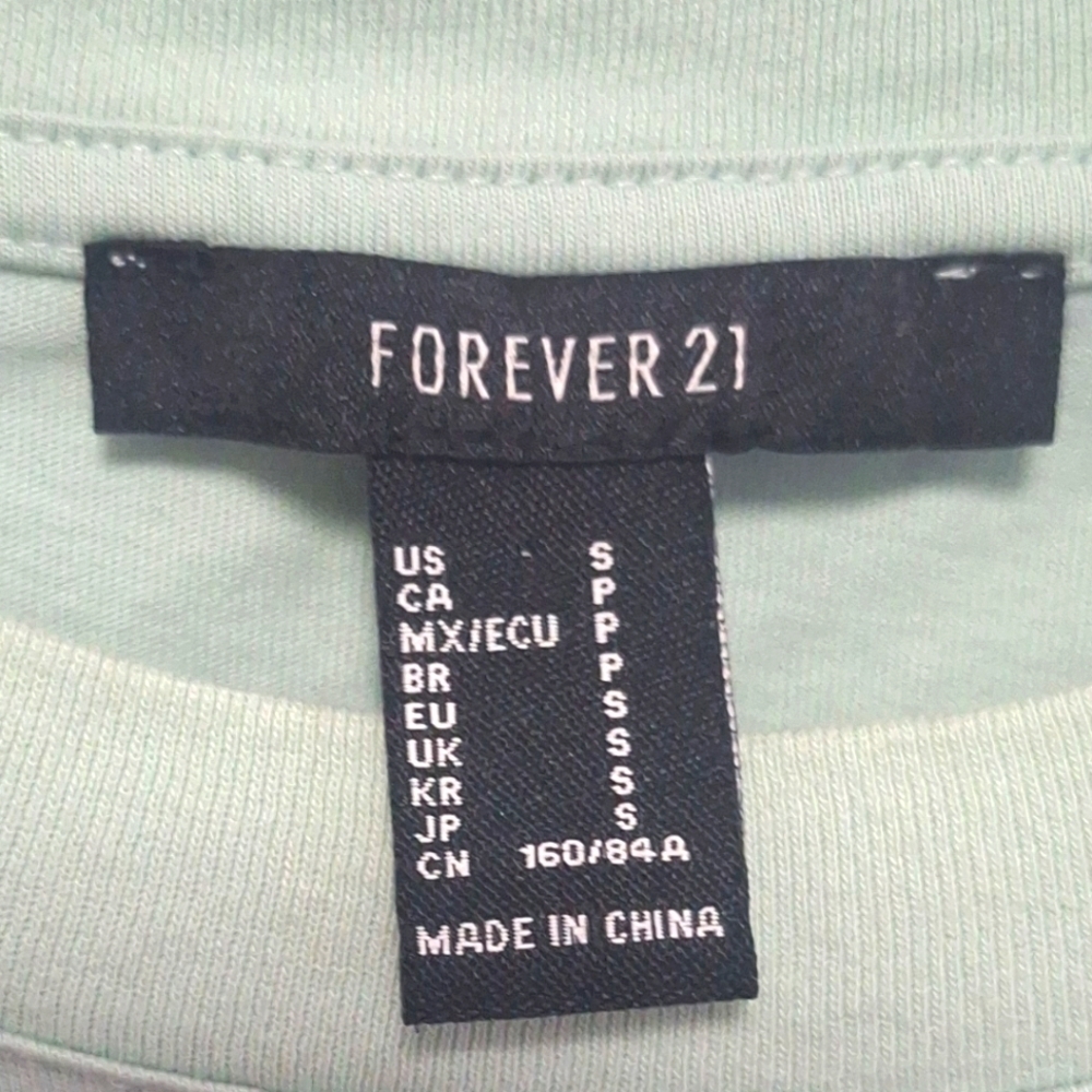 Forever 21 Green Light Spoiled Rotten Round Neck Cats Women's T-Shirt Size S - Picture 6 of 6